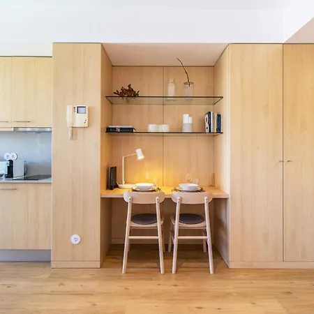 S1405 - Practical And Modern - Ac, Balcony And Parking Apartment *