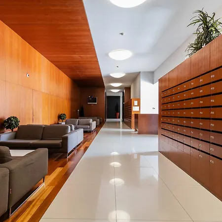 Apartment S1405 - Practical And Modern - Ac, Balcony And Parking *