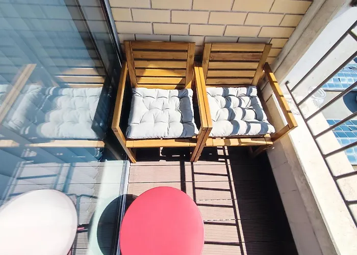 Apartment S1405 - Practical And Modern - Ac, Balcony And Parking