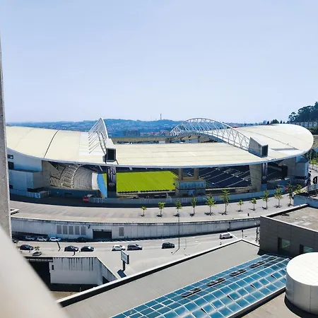 S1405 - Practical And Modern - Ac, Balcony And Parking