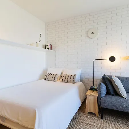 Appartement S1405 - Practical And Modern - Ac, Balcony And Parking *