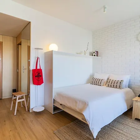 S1405 - Practical&modern - Ac, Balcony&parking Appartement Porto