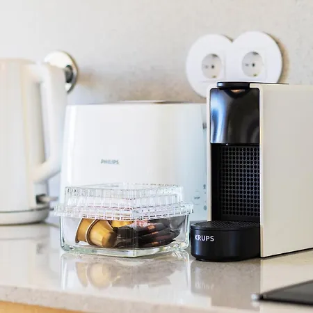 S1405 - Practical And Modern - Ac, Balcony And Parking Appartement