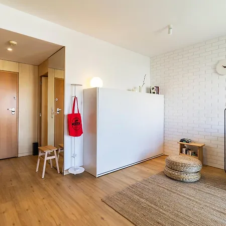S1405 - Practical&modern - Ac, Balcony&parking Appartement Porto