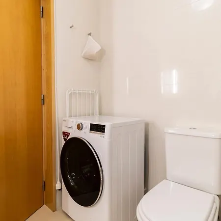 Appartement S1405 - Practical And Modern - Ac, Balcony And Parking Oporto